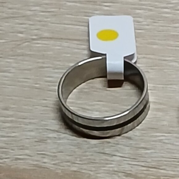 NWOT Silver Tone with Black Stripe Stainless Steel Ring Fashion Jewelry #26 - Picture 3 of 7